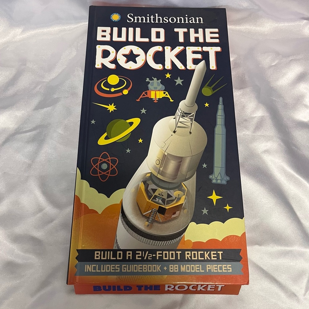 Smithsonian • STEM Build the‎ Rocket Kit